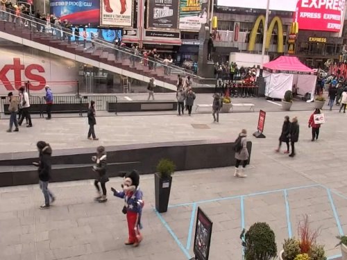 Webcam Times Square Sidewalk New York live ExploreWebcams